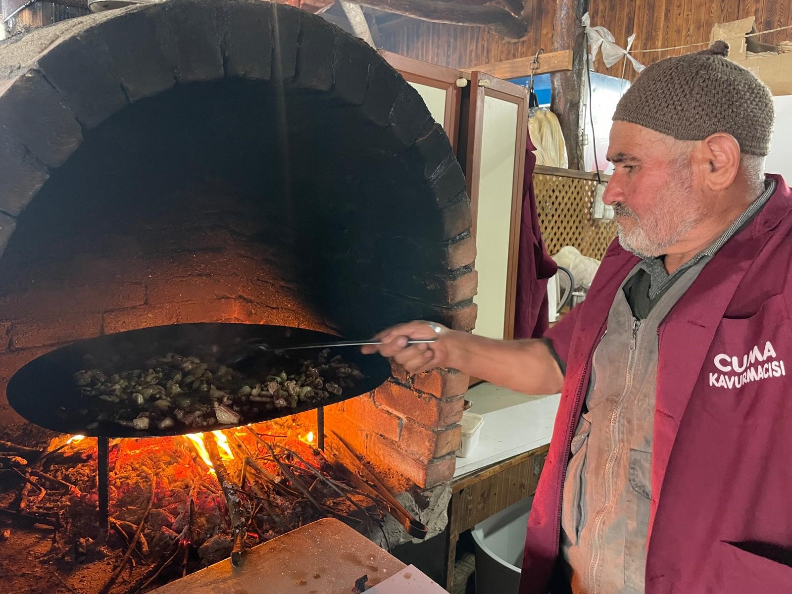 Güveçler